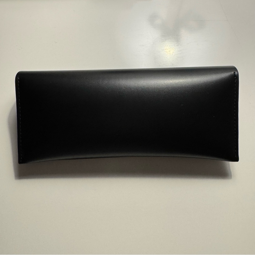 Saint Laurent sunglass case - Picture 3 of 3